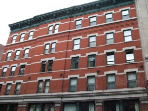 taylor-swift-idafrica-house