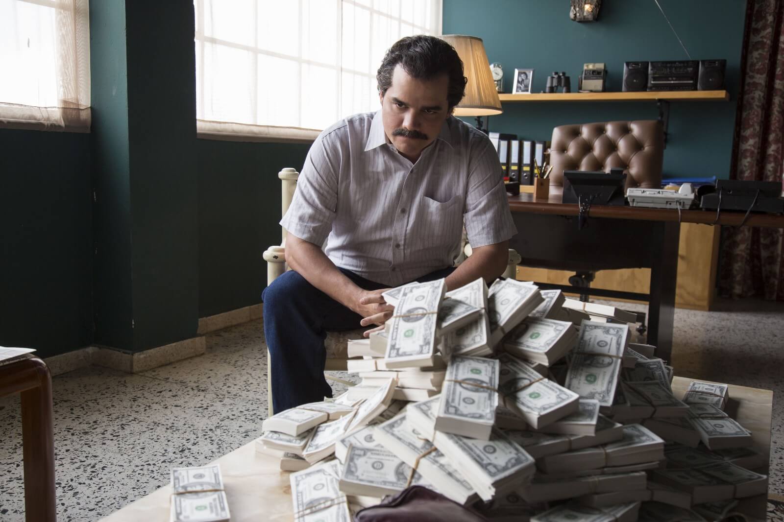 5 Business & Marketing Lessons for Entrepreneurs from Pablo Escobar