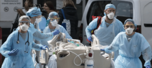 Medical staffers at the Emile Muller Hospital in Mulhouse, France, March 22, 2020 - Sebastien Bozon / Getty Images